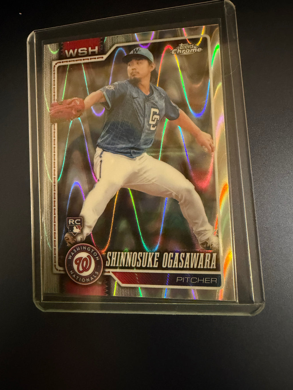 Shinnosuke Ogasawara 2026 Topps Chrome RayWave Refractor